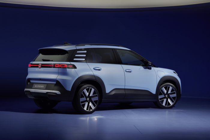 Volkswagen ID. Cross, il Suv compatto elettrico che vuole sfondare 4 Volkswagen ID. Cross 36 700x467