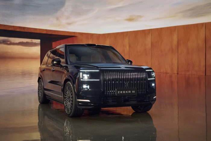 Zeekr 9X, il Suv Super Hybrid di lusso da 897 cavalli e 737 Km 2 Zeekr 9X