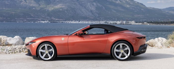 Ferrari Amalfi Spider, la prova con 640 cavalli di pura estasi a cielo aperto 6 Ferrari Amalfi Spider la prova 37 e1785620004488 700x277