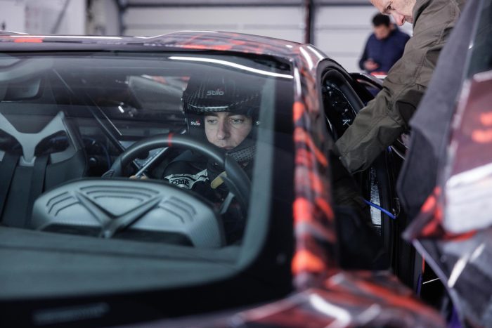 Formidabile Lamborghini Revuelto SV sta per arrivare ma ha gia fatto un record 3 700x467