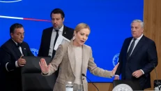 La-presidente-del-consiglio-Giorgia-Meloni-con-i-vicepremier-Antonio-Tajani-e-Matteo-Salvini--231x130.webp