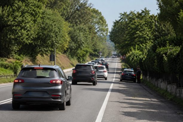 Nuovo-codice-della-strada-la-patente-a-17-anni-e-le-altre-riforme-612x408.jpeg