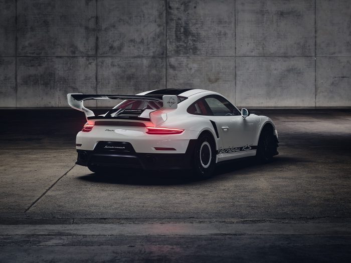 Porsche 911 Flachbau RS 3 700x525