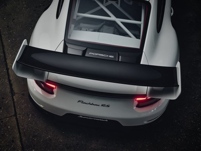 Porsche 911 Flachbau RS 8 700x525
