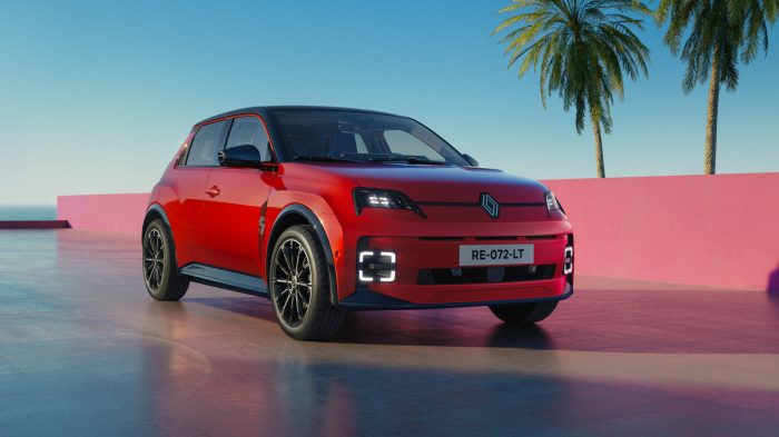 Renault 5 E Tech electric 700x393