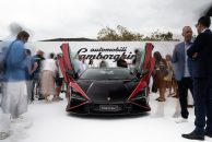 Revuelto-SV-e-le-foto-piu-belle-di-tutte-Lamborghini-a-The-Quail-2026-10-194x130.jpg