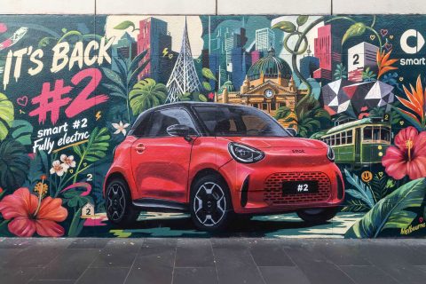 Smart #2, la nuova due posti si mostra senza veli sui murales nella campagna di lancio 2