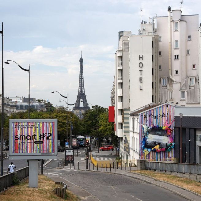 Smart 2 la nuova due posti si mostra senza veli sui murales nella campagna di lancio 4 656x656