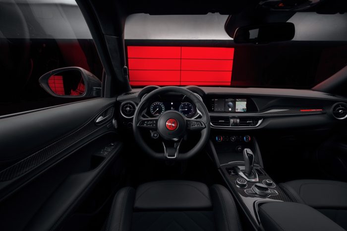 Alfa Romeo Edizione Luna Rossa 41 700x466