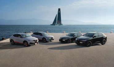 Alfa-Romeo-Edizione-Luna-Rossa-Alfa-Romeo-Edizione-Luna-Rossa-2-370x220.jpeg