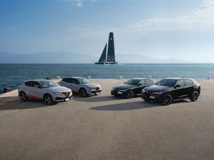 Alfa Romeo Edizione Luna Rossa Alfa Romeo Edizione Luna Rossa 2 700x525