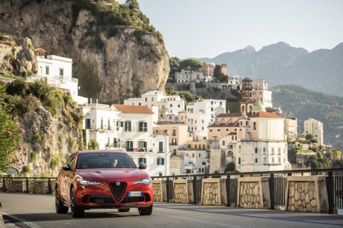 Alfa Romeo affianca Anantara Hotels per il Grand Tour d'Europa. Lusso e storia 4 Alfa Romeo affianca Anantara Hotels per il Grand Tour dEuropa 4 700x466