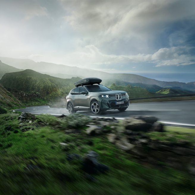 BMW X5, arrivano gli accessori M Performance: dal carbonio al maxi box per i viaggi 5 BMW X5 arrivano gli accessori M Performance 25 656x656