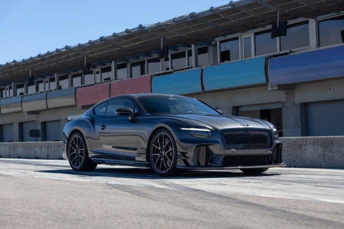 Bentley Supersports con Pirelli P Zero Trofeo RS raggiunge un fenomenale 1,3 g di forza laterale 4 Bentley Supersports con Pirelli P Zero Trofeo RS raggiunge un fenomenale 13 g di forza laterale 2 700x466