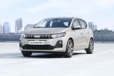 Dacia Sandero diventa full hybrid con la Streetway