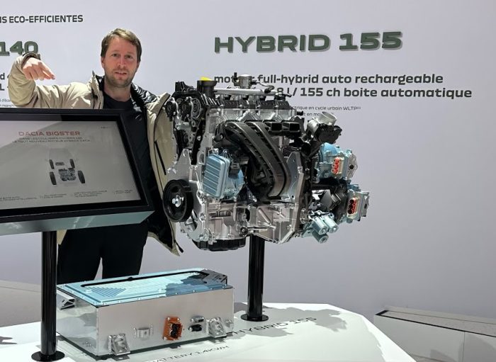 Dacia il full hybrid 155 e1788425755403 700x511