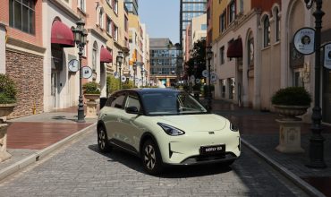 Geely-E2-1-370x220.jpg