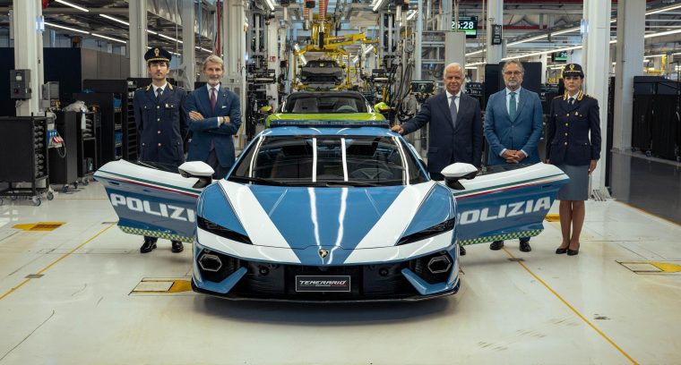 La-Polizia-di-Stato-ha-una-nuova-e-formidabile-Lamborghini-Temerario-da-920-cavalli-6-e1788542768280-760x408.jpg