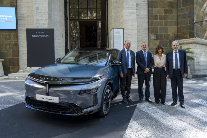Lancia Gamma presentata dal vivo a Roma al Mimit e star in Via Veneto