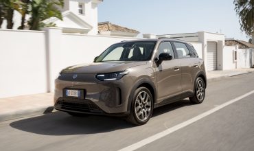 Leapmotor-B03X-come-va-il-Suv-versatile-dal-prezzo-imbattibile-370x220.jpg