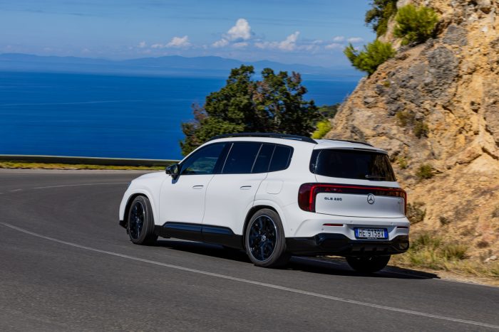 Mercedes GLB e CLA Shooting Brake le ibride dal formidabile consumo alla prova su strada 59 700x467