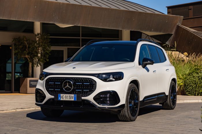 Mercedes GLB e CLA Shooting Brake le ibride dal formidabile consumo alla prova su strada 78 700x467