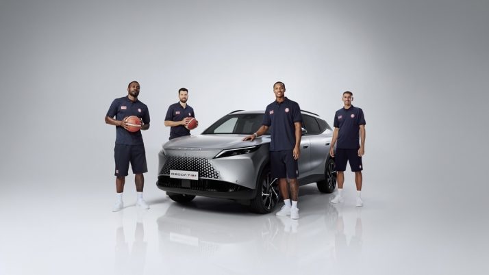 OMODA-JAECOO-Mocauto-Armani-Olimpia-Milano_1-dimensioni-grandi-714x402.jpeg