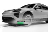 Porsche aggiorna la Cayenne Electric, con colori speciali e la ricarica wireless 8 Porsche aggiorna la Cayenne Electric, con colori speciali e la ricarica wireless