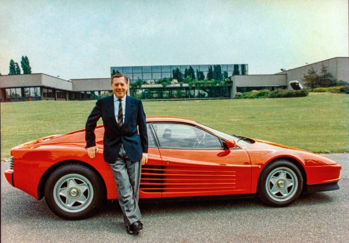 Omaggio a Sergio Pininfarina per i 100 anni dalla nascita con le sue Ferrari leggendarie 2 Sergio Pininfarina e la Ferrari Testarossa