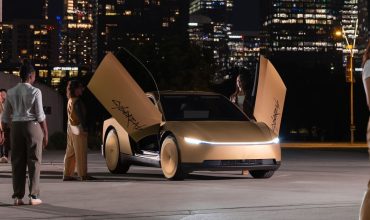 Tesla-Cybercab-1-e1788625645665-370x220.jpeg