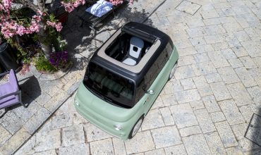 Topolino-Dolcevita-con-tetto-apribile-in-tela-3-370x220.jpg