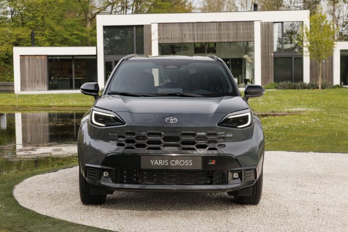 Toyota Yaris Cross restyling 40 700x467