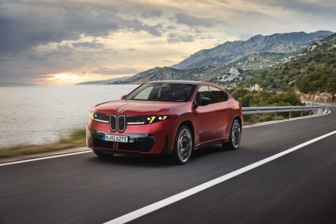 BMW iX4
