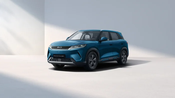 BYD, l'offensiva tecnologica sbarca al Mondial de l'Auto 2026 3 BYD ATTO 2 DM i 1 700x394
