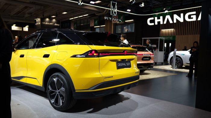 Changan Deepal S07, un plug-in speciale per l'Europa 4 CHANGAN DEEPAL S07 07 700x394