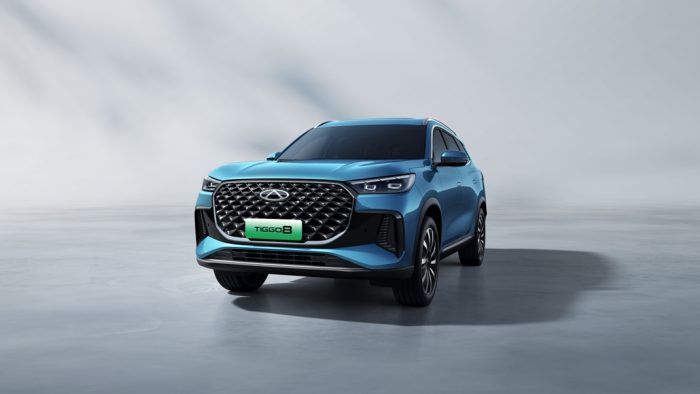 Chery Tiggo 8 Super Hybrid, 37.800 euro per 7 posti e 90 km di autonomia elettrica 2 Chery Tiggo 8 Super Hybrid, 37.800 euro per 7 posti e 90 km di autonomia elettrica