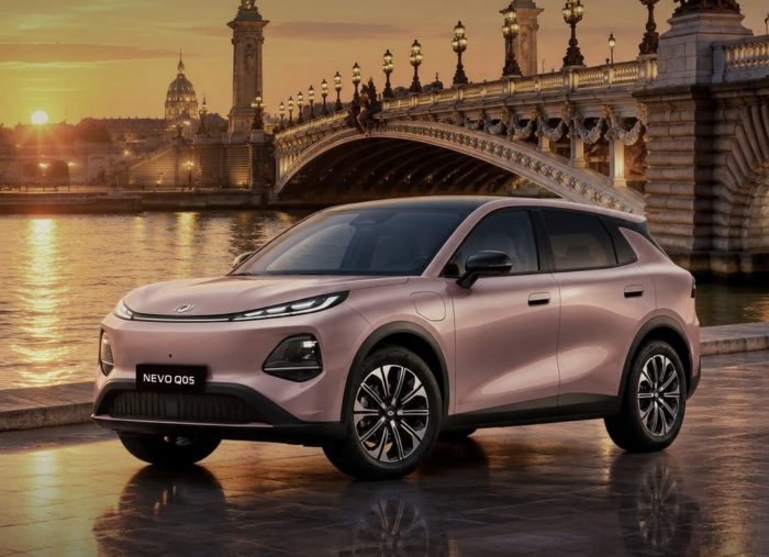 Changan accelera in Europa, al Mondial debutta la nuova Nevo Q05 2 Changan accelera in Europa, al Mondial debutta la nuova Nevo Q05