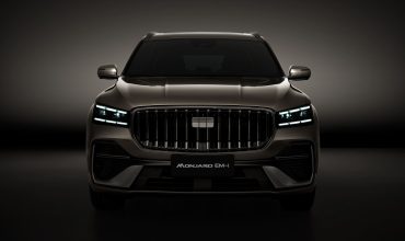 Geely-Monjaro-EM-i-3-scaled-370x220.jpg