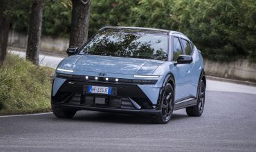 Hyundai-Ioniq-3-prova-su-strada-17-e1790055249749-370x220.jpeg
