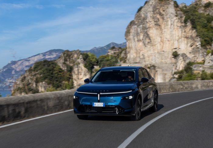 Lancia Gamma su strada 77 700x487