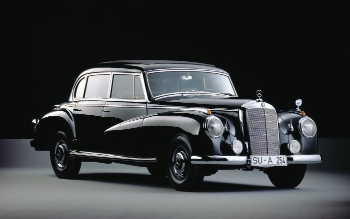 Mercedes 300 D Adenauer W189 2 700x439