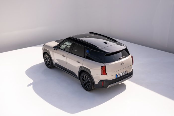 MINI Untamed Edition celebra i 25 anni del formidabile ritorno del Marchio 7 Mini Untamed Edition 60 700x466