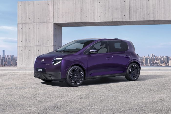 Nissan Pixo 700x467