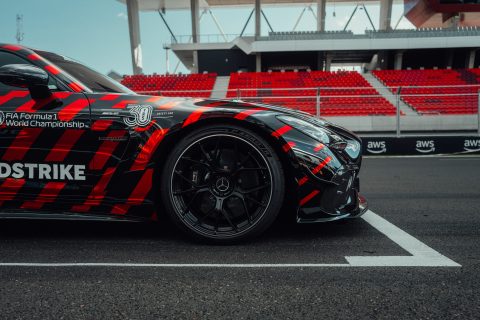 Nuovo Pirelli P Zero R su misura per la Mercedes-AMG Safety Car di F1