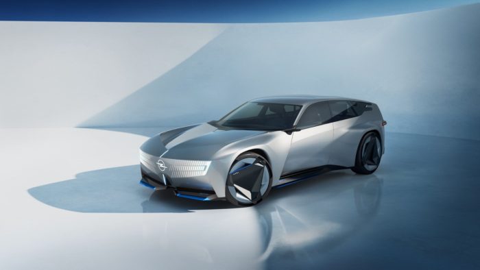 Le 6 perle di Stellantis al Mondial 2026, Alfa Romeo, Citroen, Fiat, Peugeot, Opel e DS 7 Opel STX Concept la station wagon del futuro prossimo 2 700x394