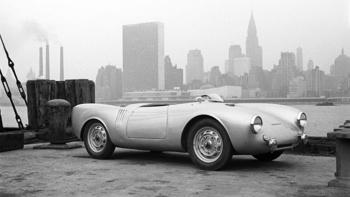 Porsche Mission S 26 700x394