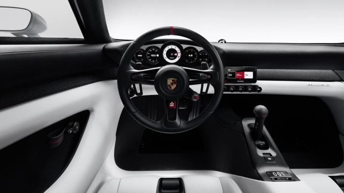 Porsche Mission S 31 700x394