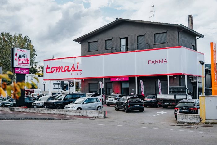 TOMASI AUTO PARMAlr 700x467