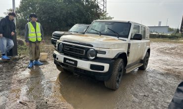 iCaur-V25-e-V27-prova-nel-fango-come-vanno-i-nuovi-SUV-di-Chery-27-370x220.jpeg