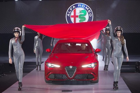 Alfa Romeo, aspettando la Stelvio e il decollo di Giulia negli USA